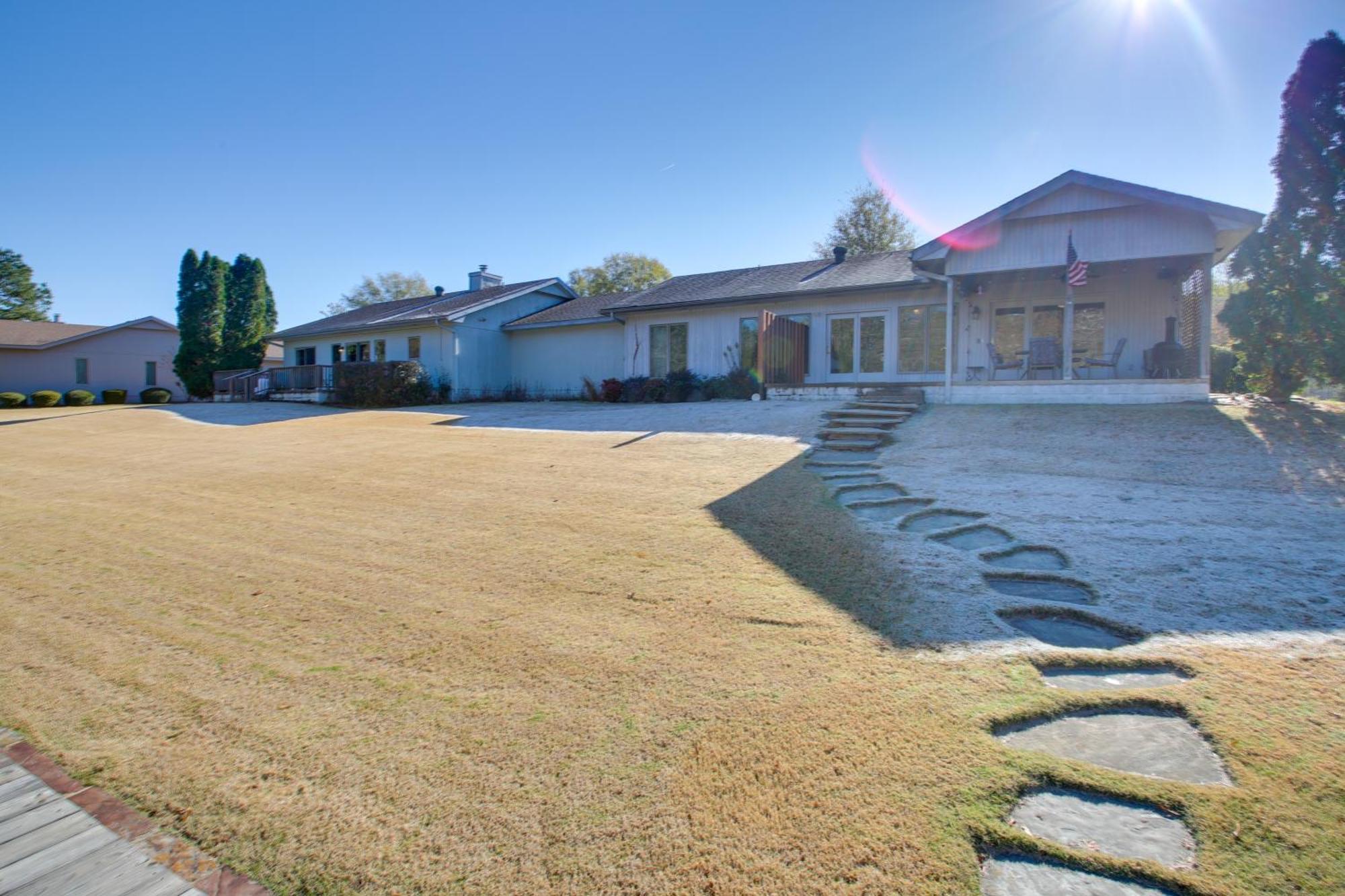 Lovely Hot Springs Home With Lake Balboa Access Hot Springs Village Ngoại thất bức ảnh